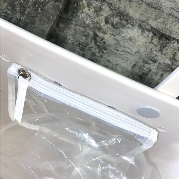 - NWT WHITE BABY BOGG BAG - Picture 2 of 3